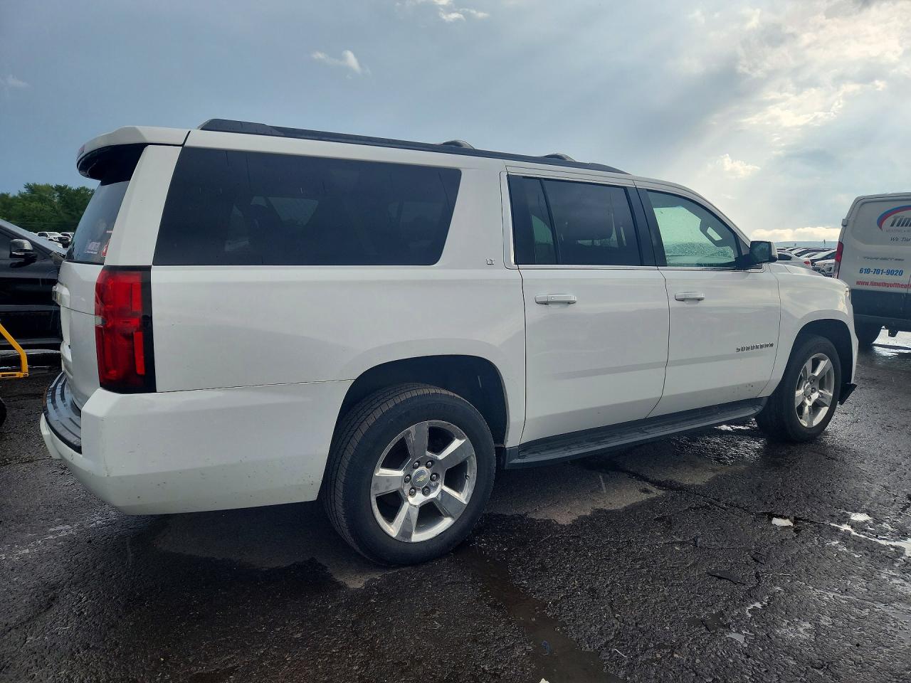 2016 CHEVROLET SUBURBAN K1500 LT — снимка 3