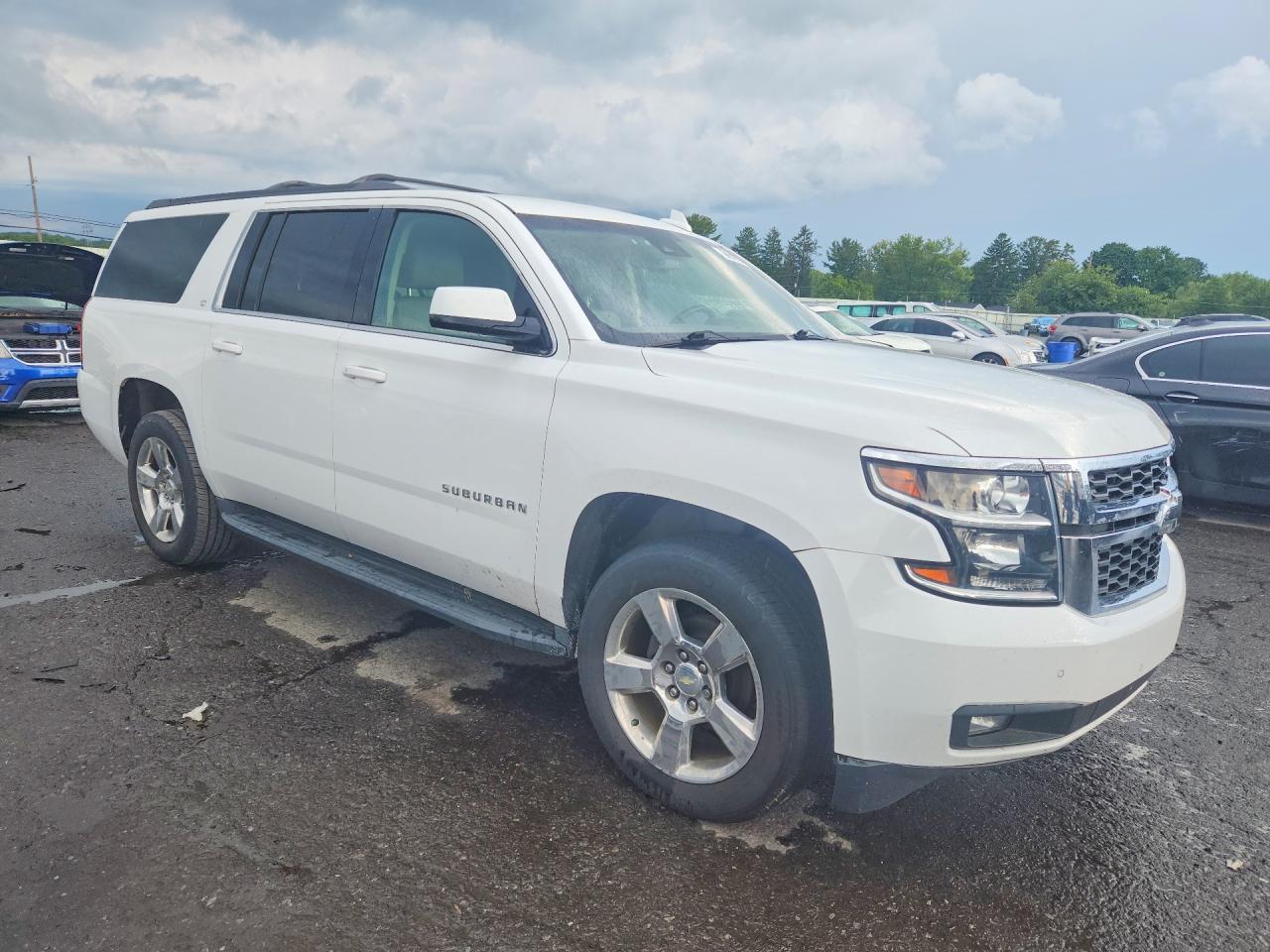 2016 CHEVROLET SUBURBAN K1500 LT — снимка 4