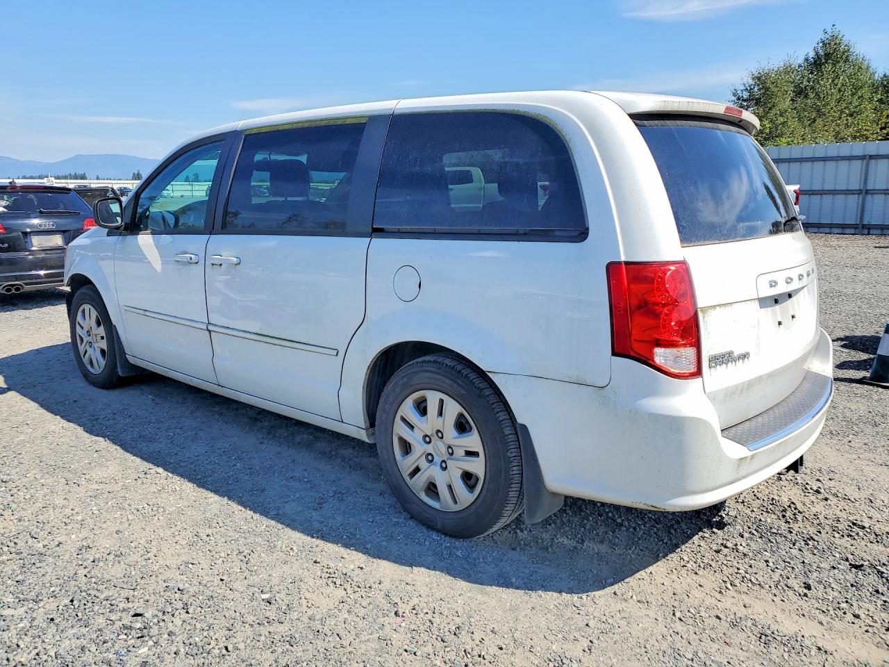 2017 DODGE GRAND CARAVAN SE — снимка 2