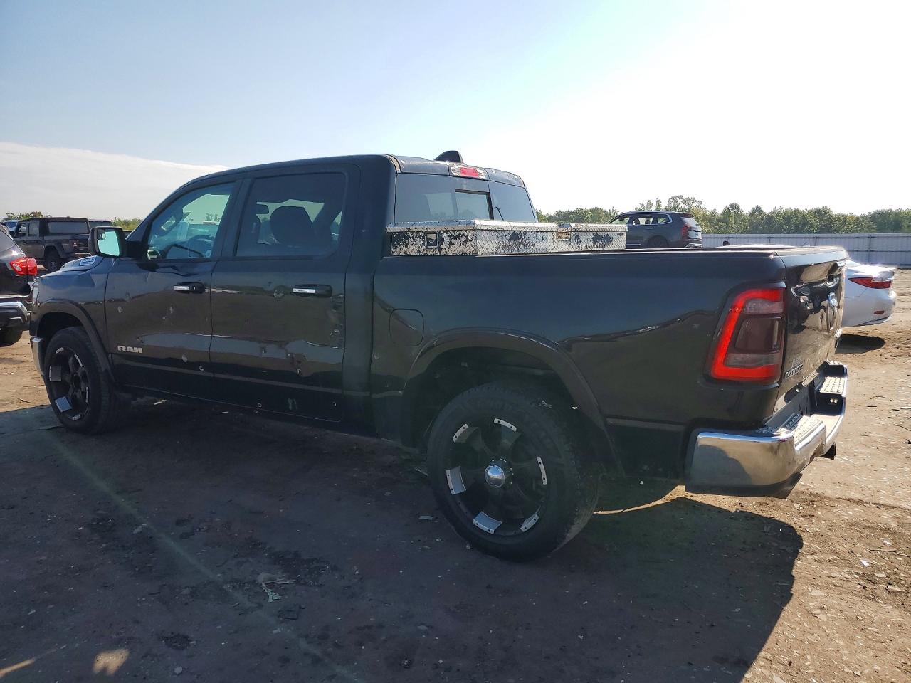 2019 RAM 1500 LARAMIE — снимка 2