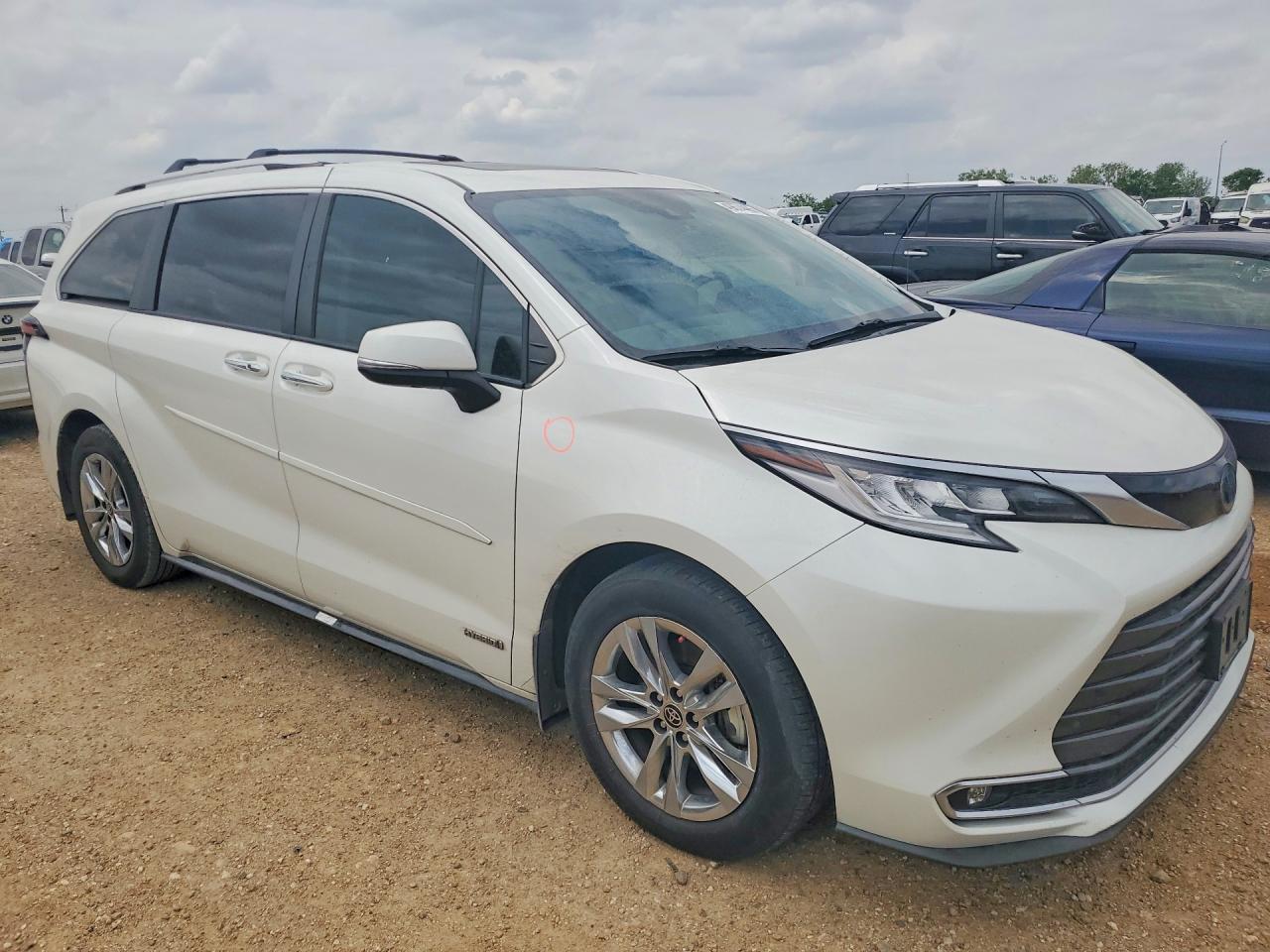 2021 TOYOTA SIENNA LIMITED 7-PASSENGER — снимка 4