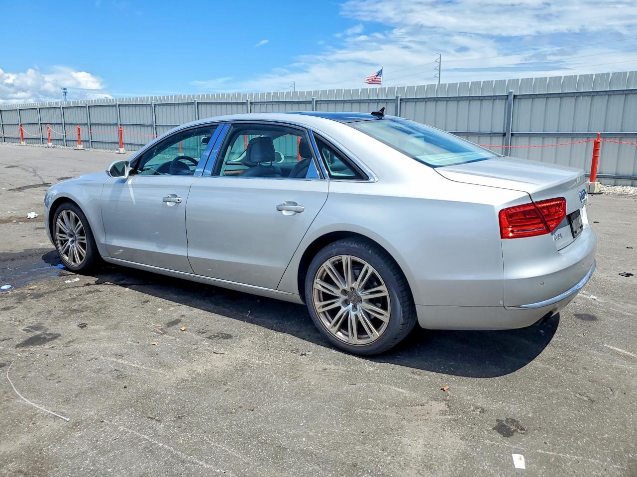 2013 AUDI A8 L QUATTRO — снимка 2