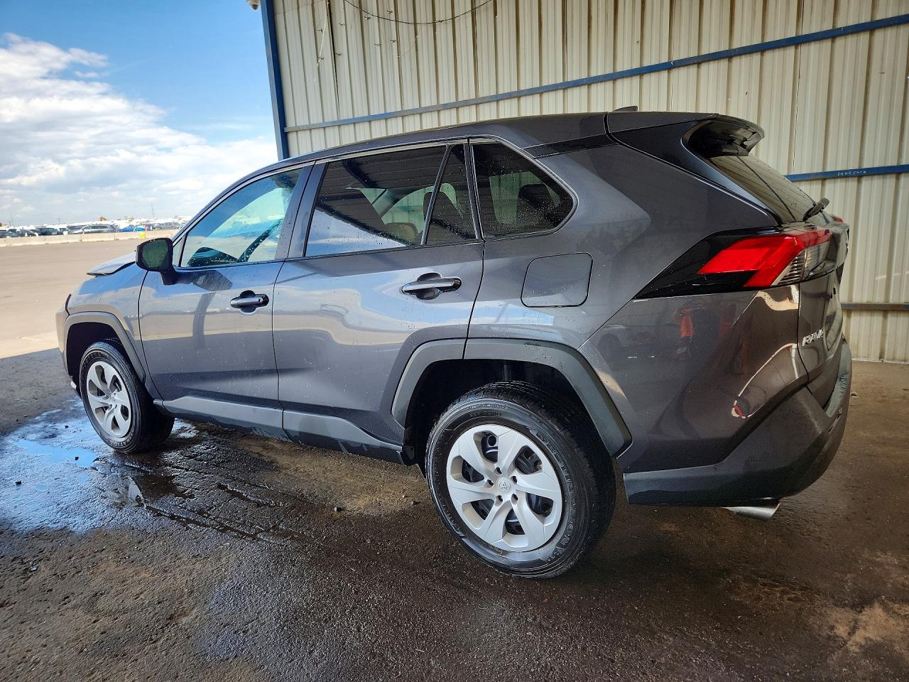 2025 TOYOTA RAV4 LE — снимка 2