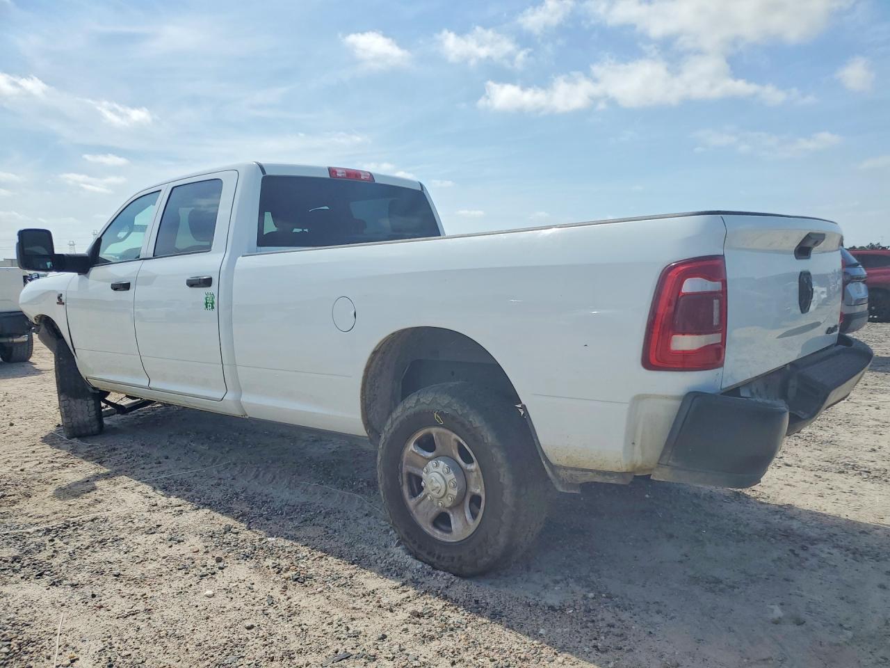 2023 RAM 3500 TRADESMAN — снимка 2