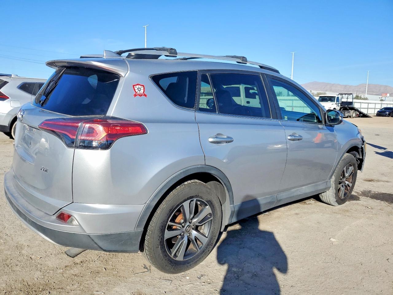 2016 TOYOTA RAV4 XLE — снимка 3