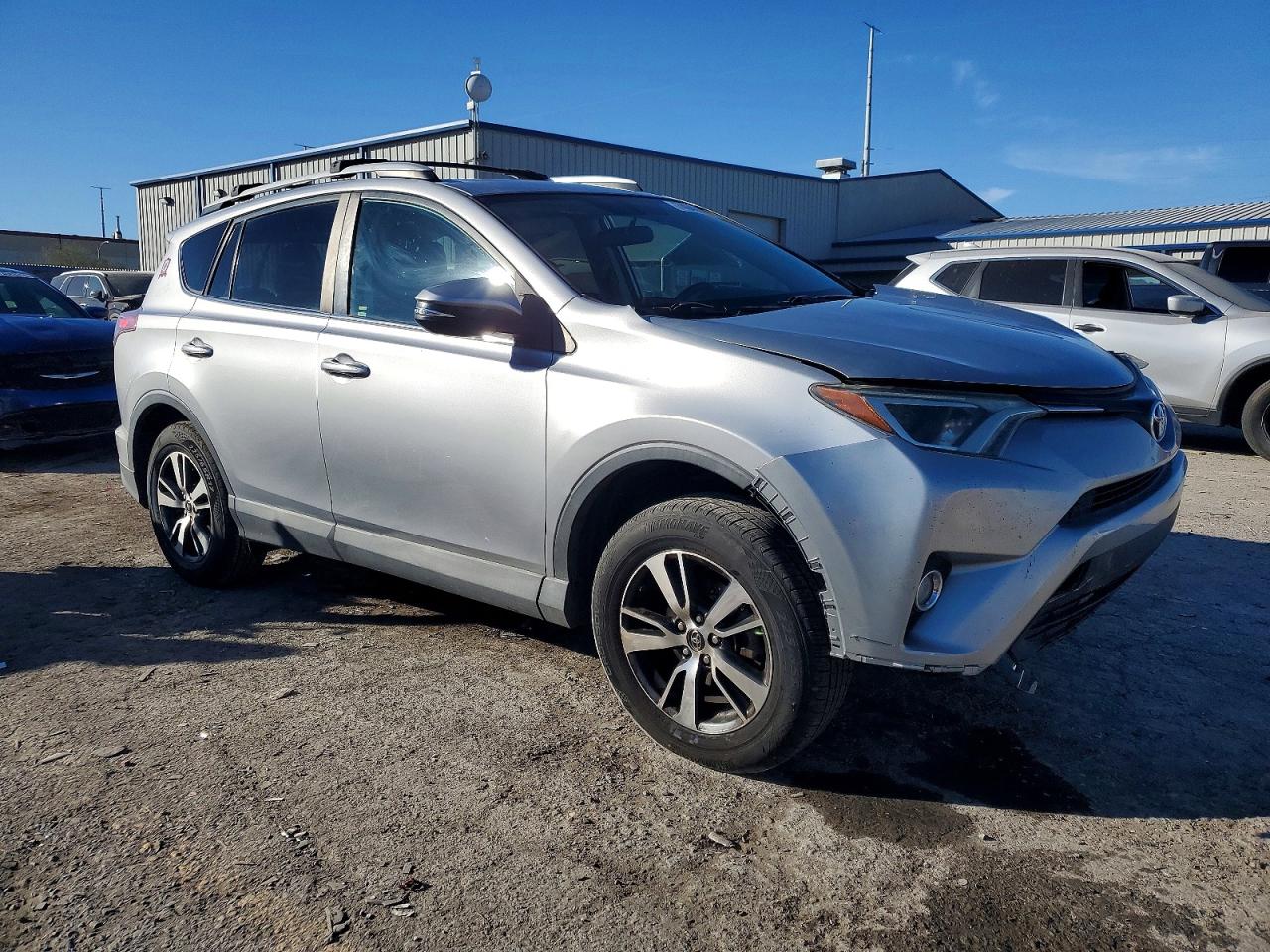 2016 TOYOTA RAV4 XLE — снимка 4