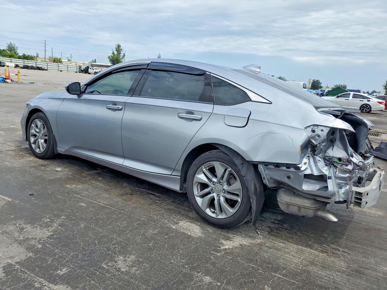 2020 HONDA ACCORD LX — снимка 2