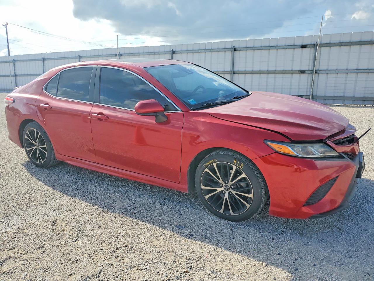 2019 TOYOTA CAMRY SE — снимка 4