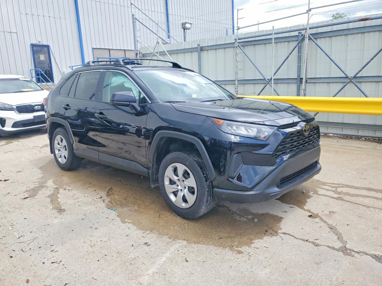 2020 TOYOTA RAV4 LE — снимка 4