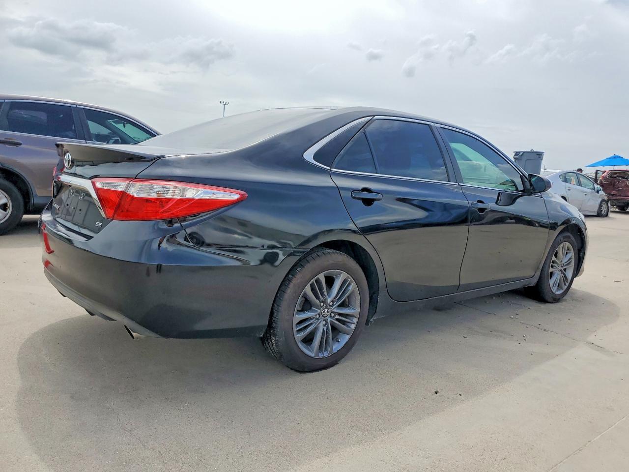 2017 TOYOTA CAMRY SE — снимка 3