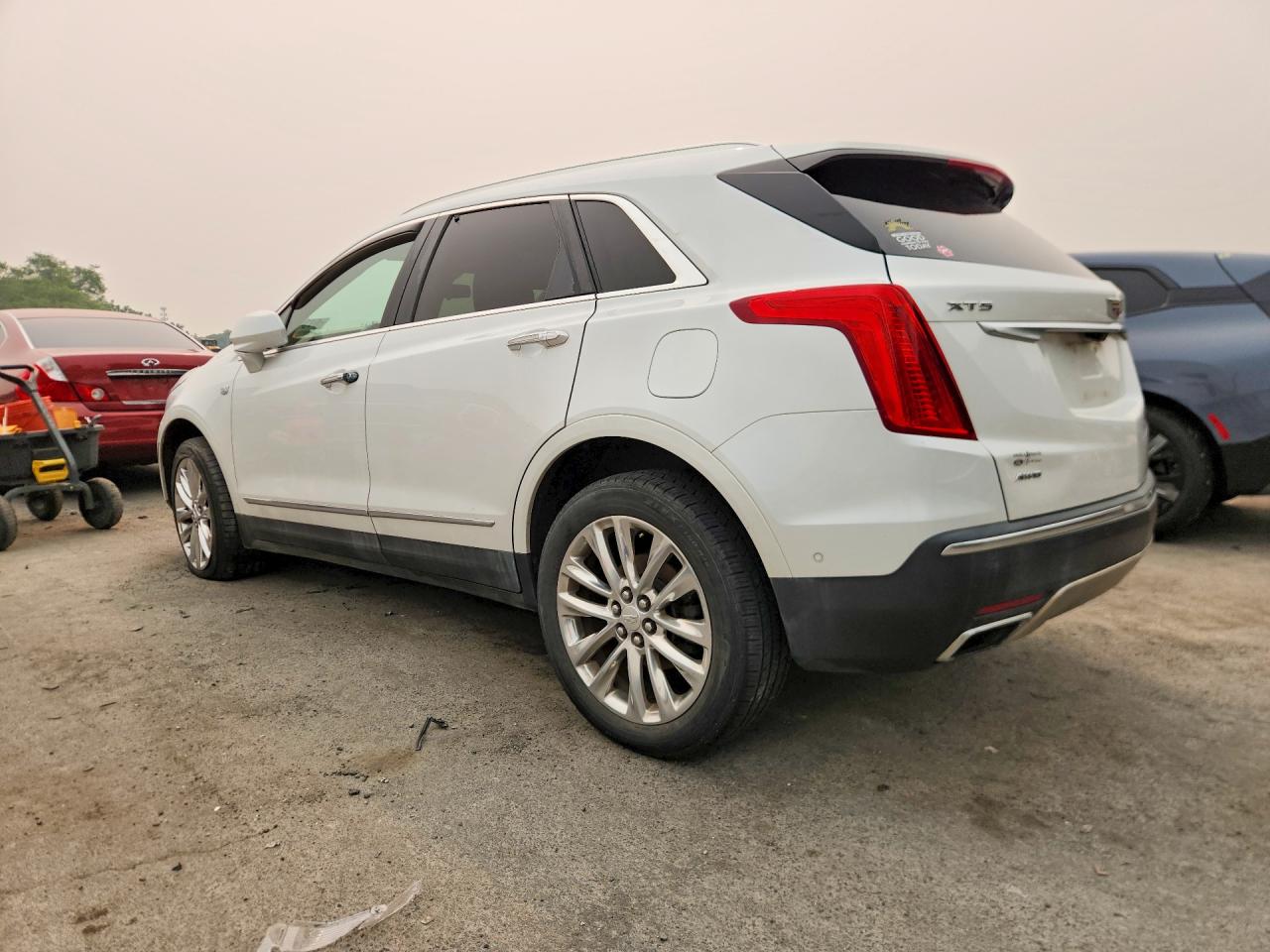 2017 CADILLAC XT5 PLATINUM — снимка 2