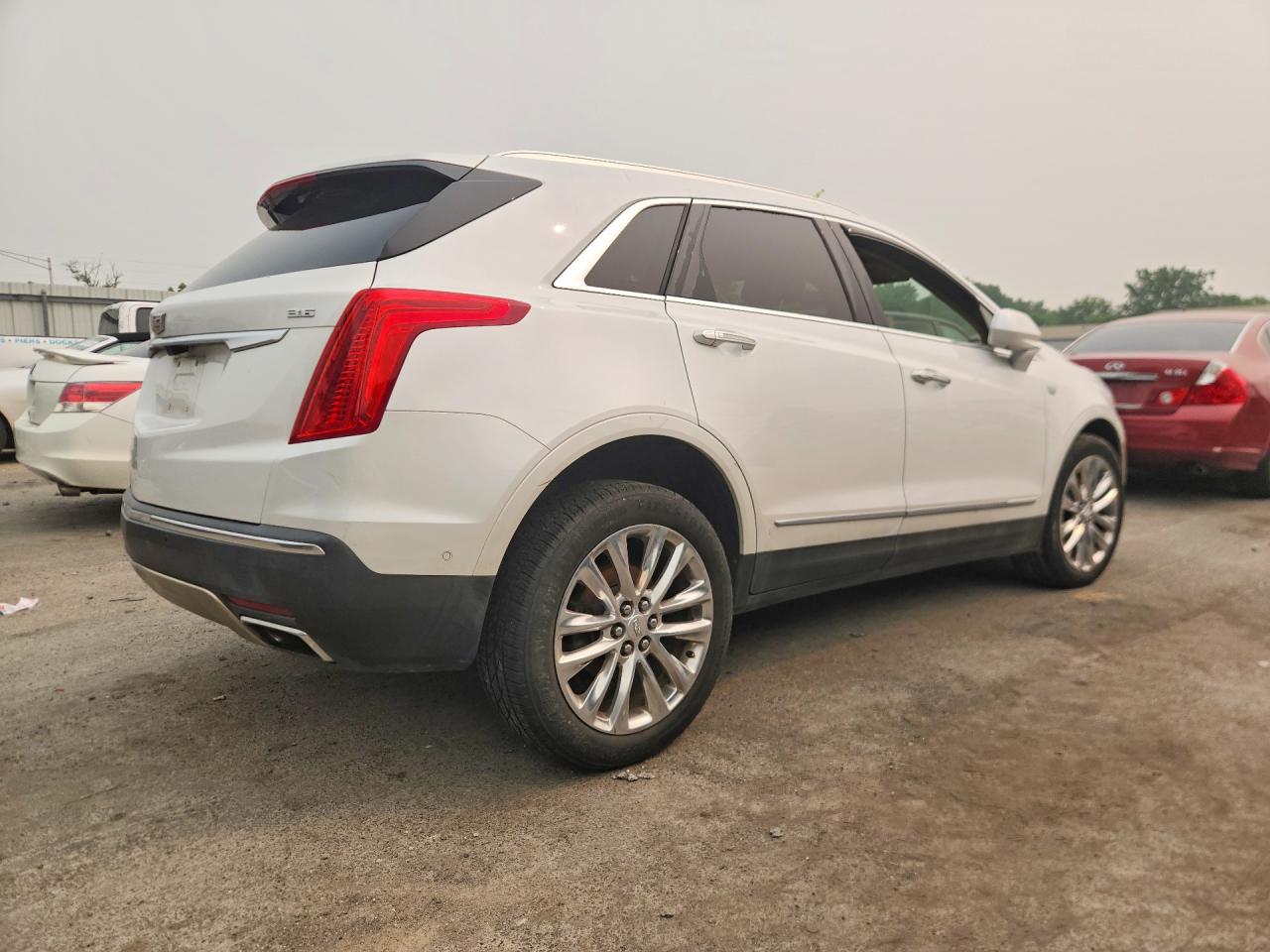 2017 CADILLAC XT5 PLATINUM — снимка 3