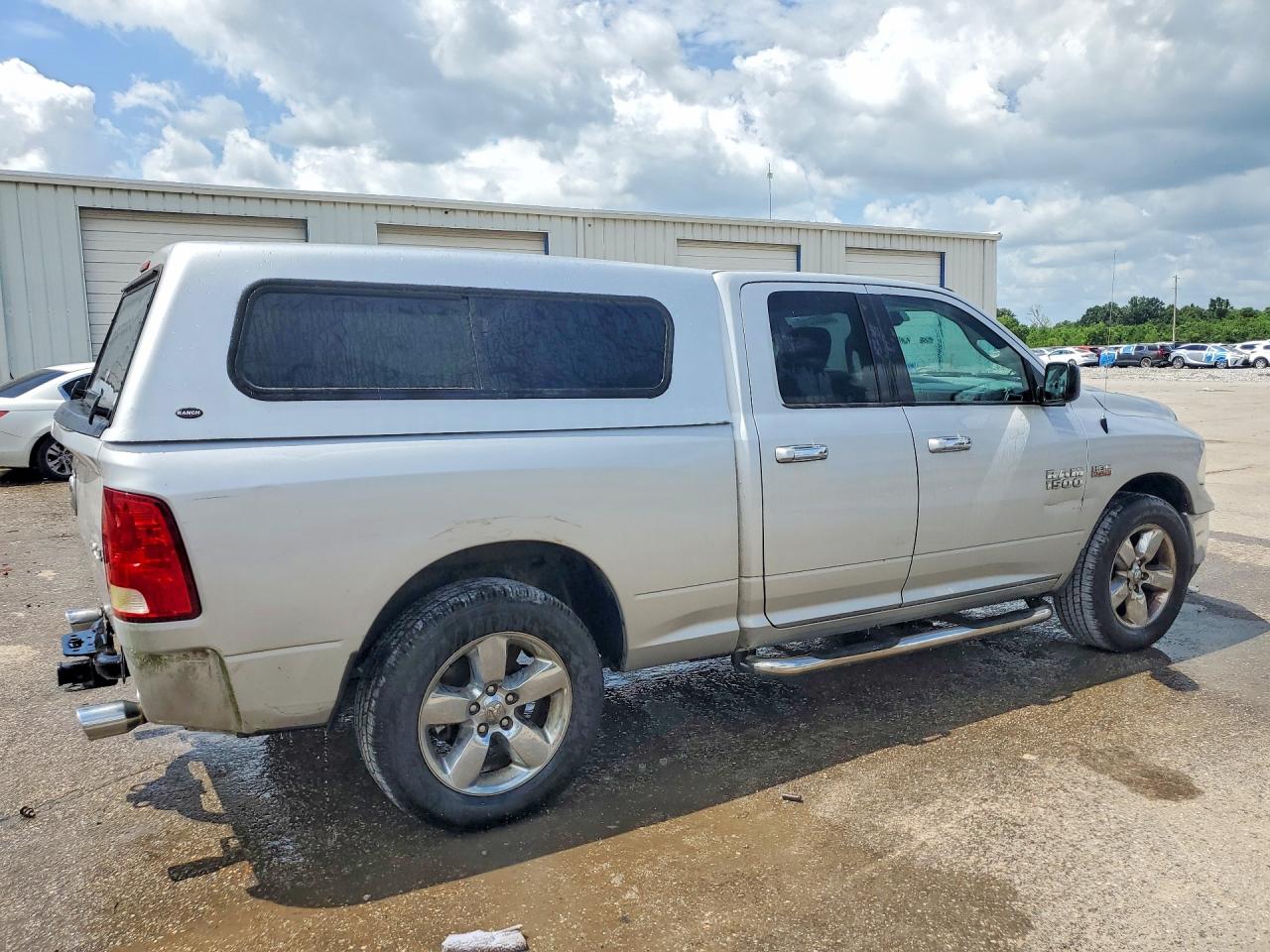 2016 RAM 1500 SLT — снимка 3