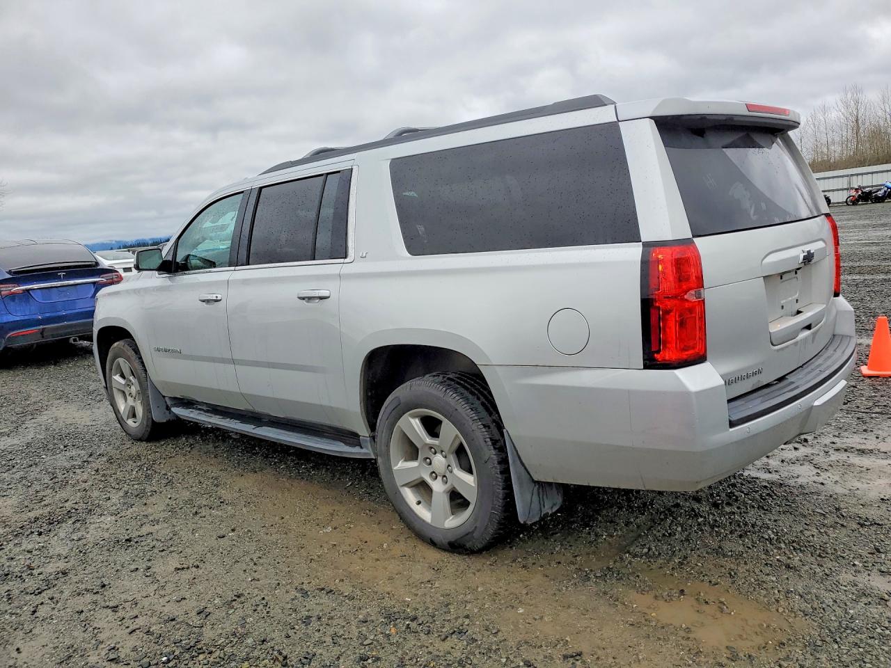 2019 CHEVROLET SUBURBAN K1500 LT — снимка 2