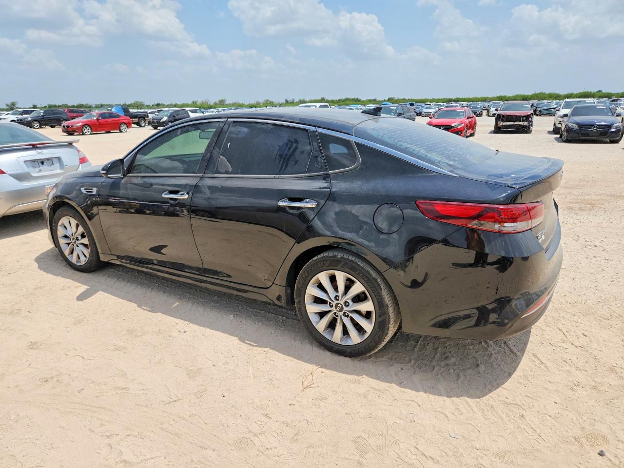 2018 KIA OPTIMA S — снимка 2