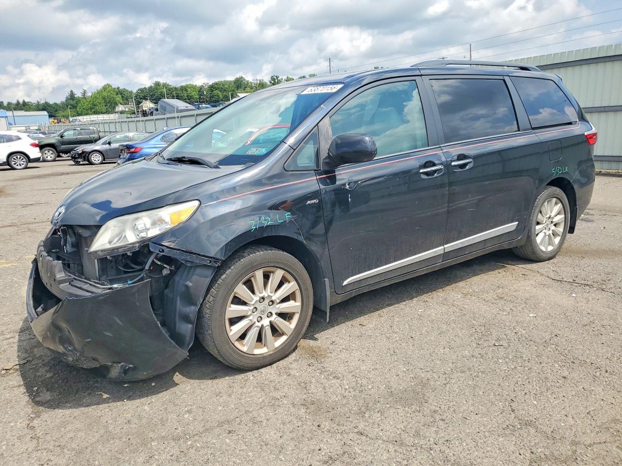 2016 TOYOTA SIENNA XLE PREMIUM 7-PASSENGER