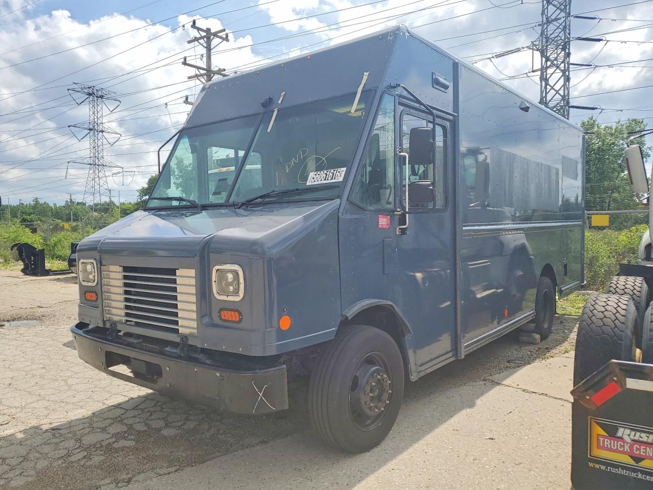 2020 FORD F59