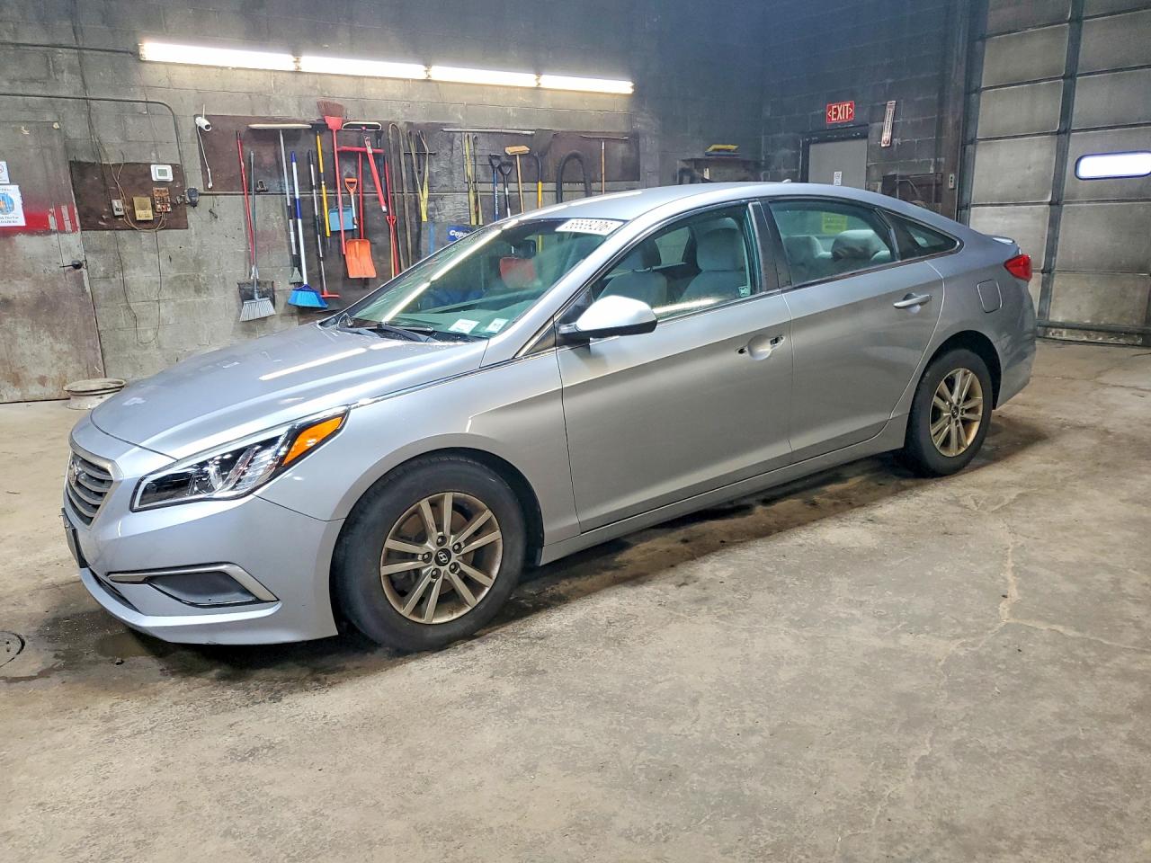 2017 HYUNDAI SONATA SE