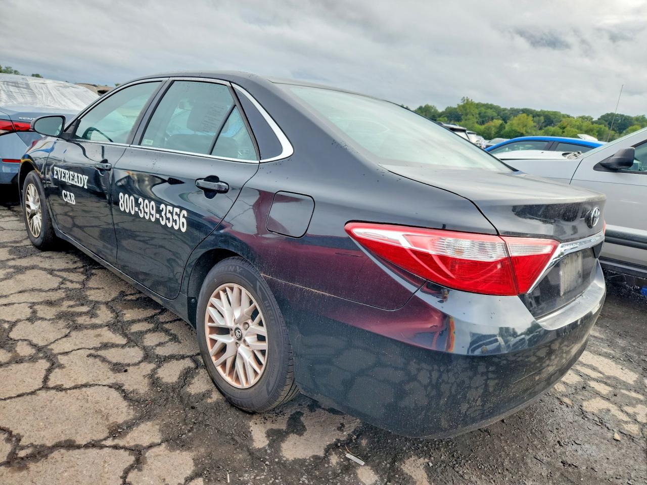 2016 TOYOTA CAMRY LE — снимка 2