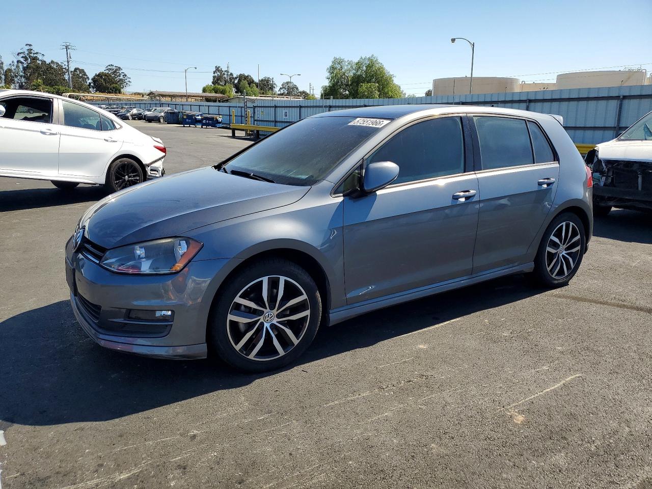 2015 VOLKSWAGEN GOLF