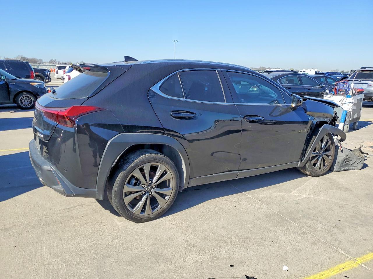 2021 LEXUS UX 200 F SPORT — снимка 3