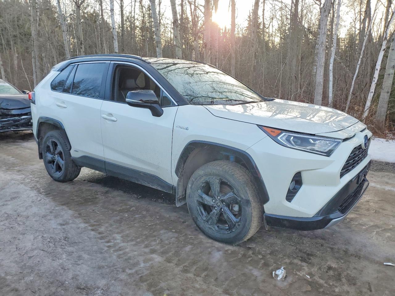 2021 TOYOTA RAV4 XLE — снимка 4