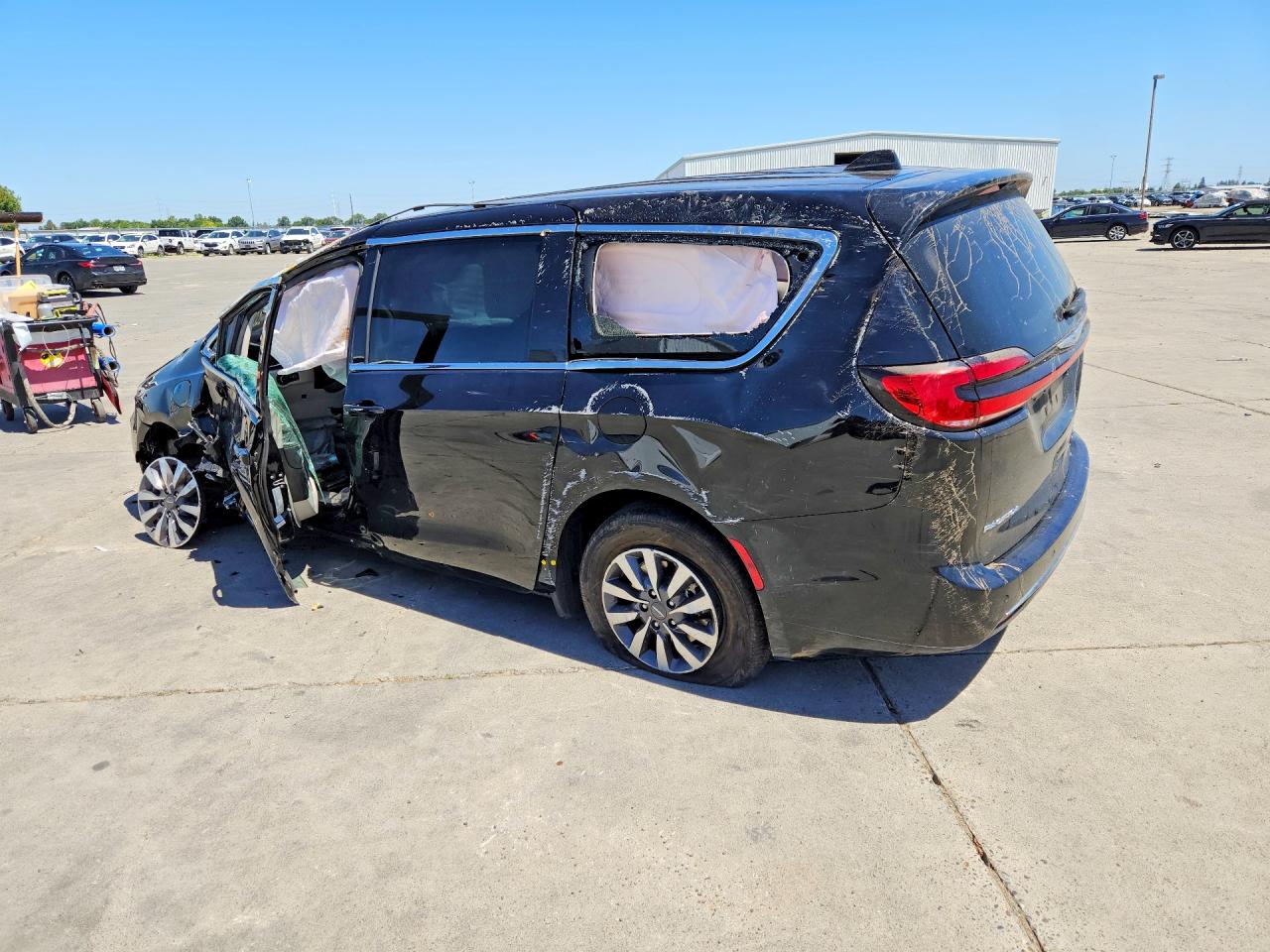 2024 CHRYSLER PACIFICA HYBRID SELECT — снимка 2