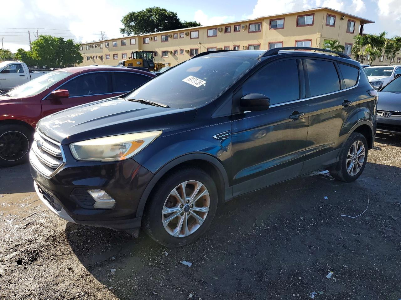2018 FORD ESCAPE SE
