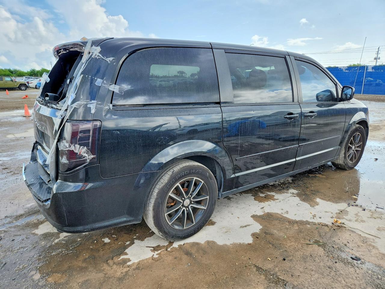 2015 DODGE GRAND CARAVAN SXT — снимка 3