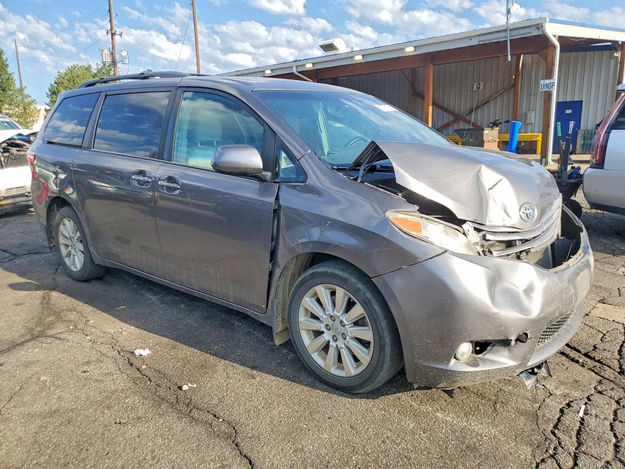 2015 TOYOTA SIENNA XLE PREMIUM 7-PASSENGER — снимка 4