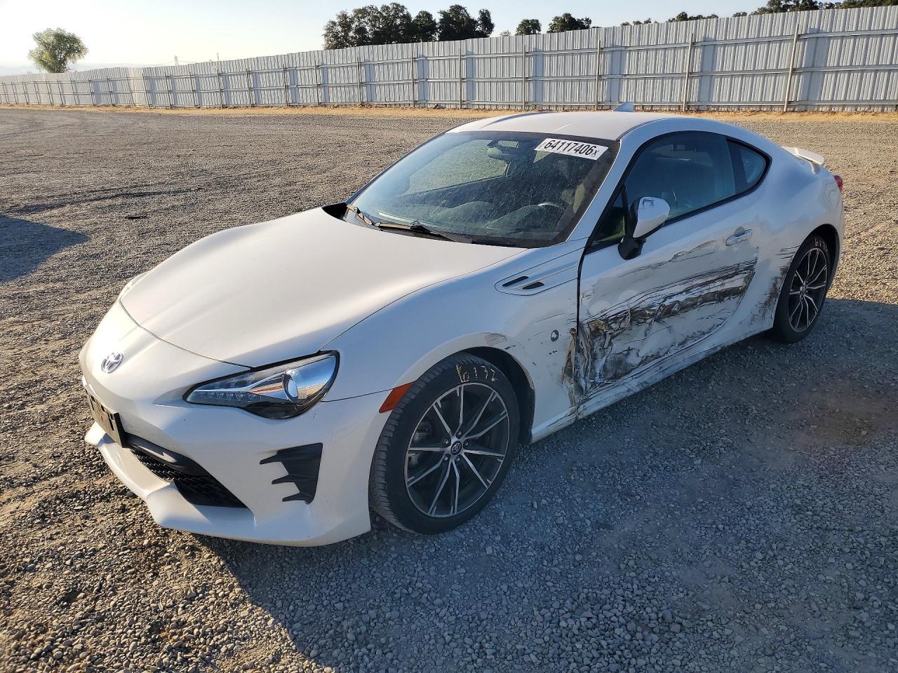 2017 TOYOTA 86 BASE