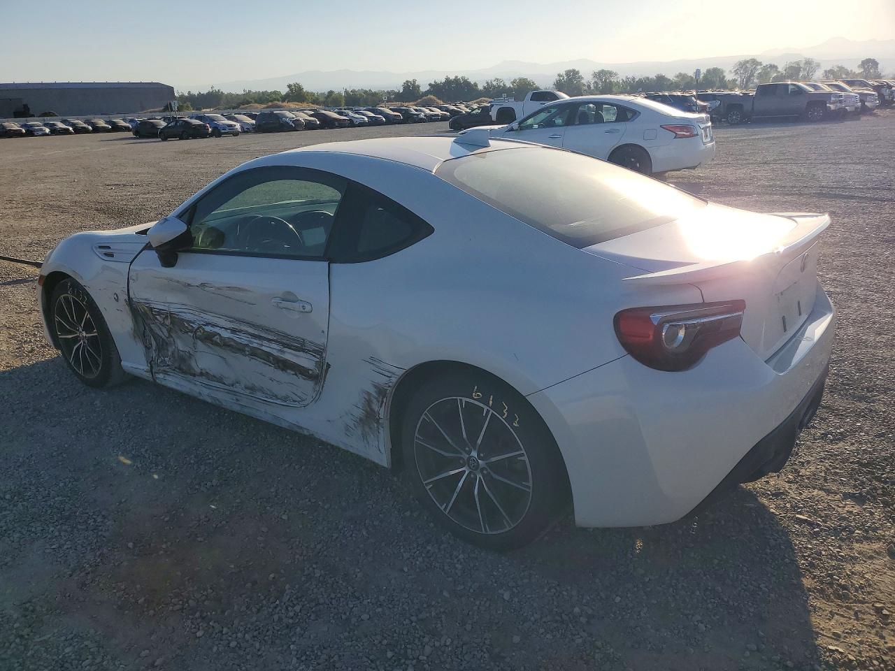 2017 TOYOTA 86 BASE — снимка 2