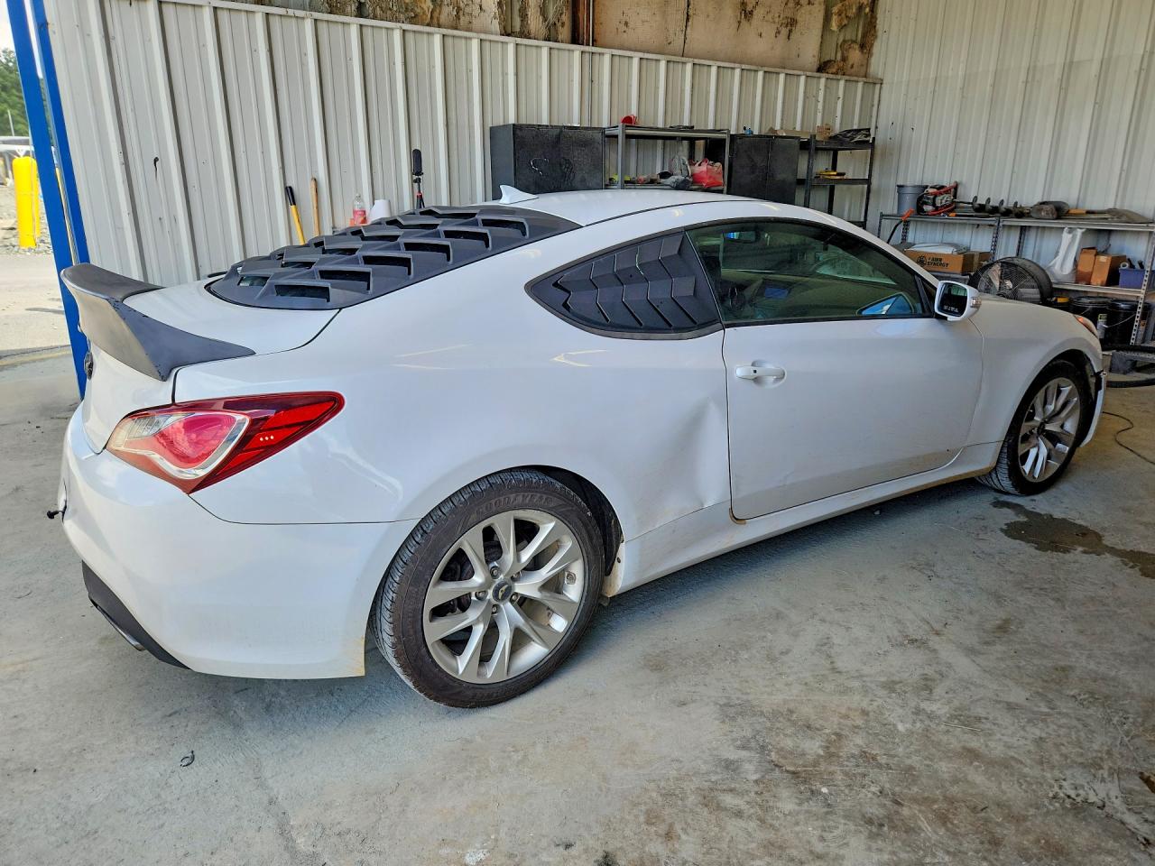 2015 HYUNDAI GENESIS COUPE 3.8 — снимка 3
