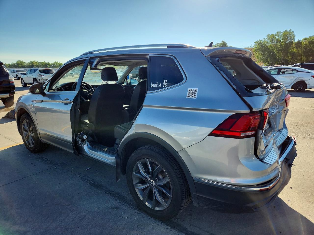 2022 VOLKSWAGEN TIGUAN SE — снимка 2