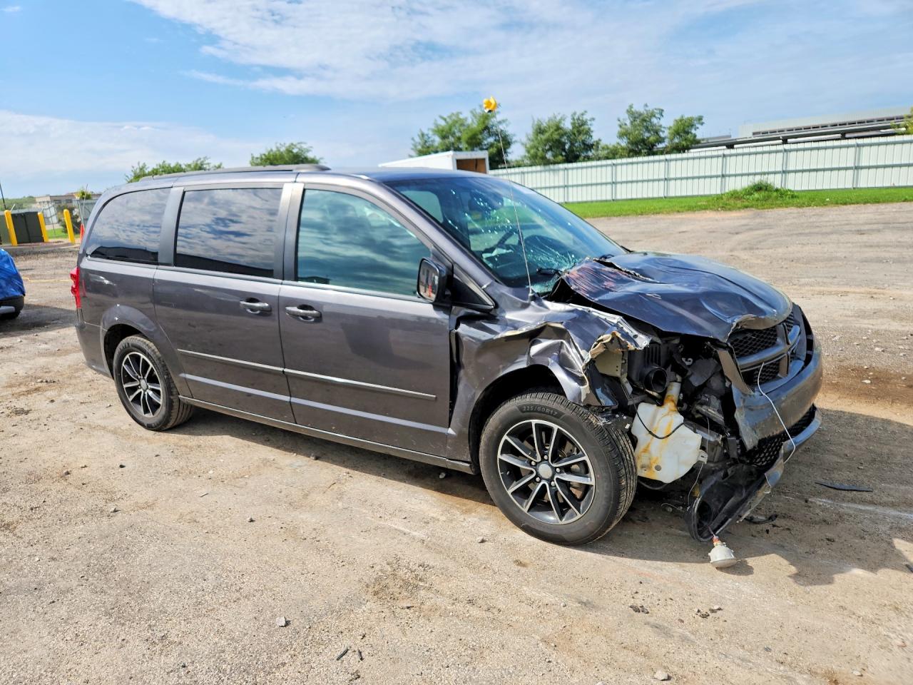 2017 DODGE GRAND CARAVAN GT — снимка 4