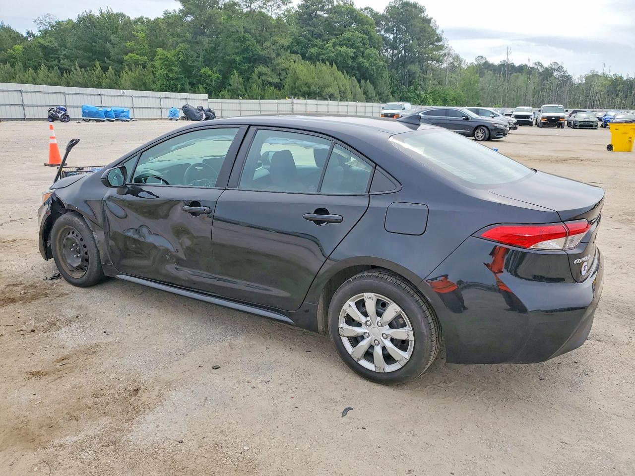 2024 TOYOTA COROLLA LE — снимка 2