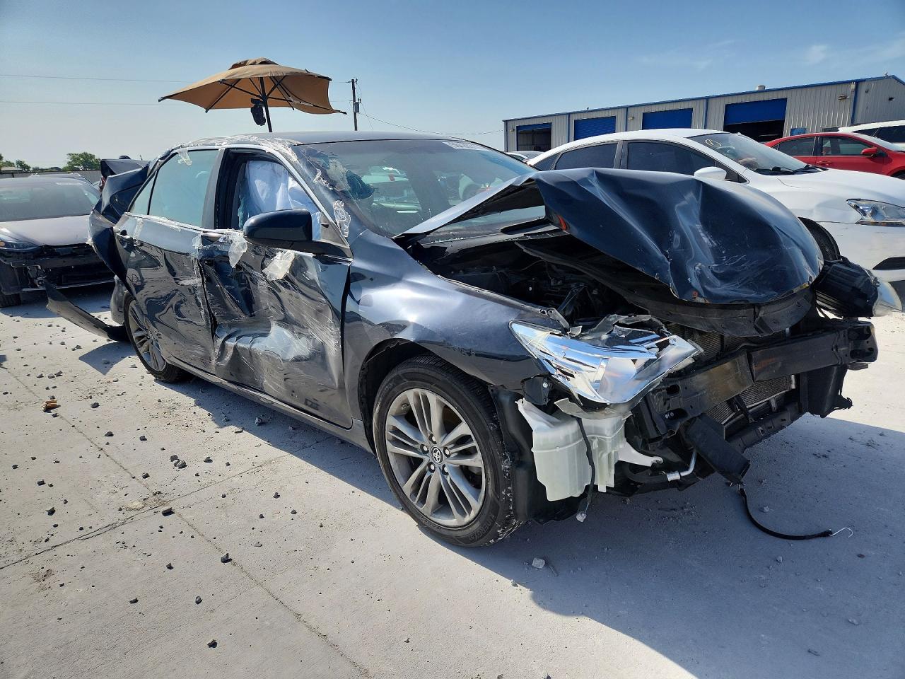 2017 TOYOTA CAMRY SE — снимка 4