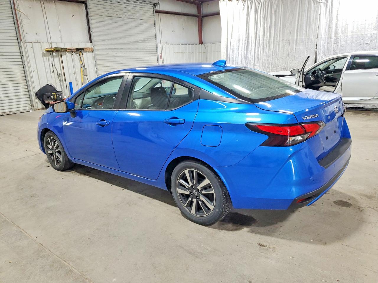 2021 NISSAN VERSA SV — снимка 2