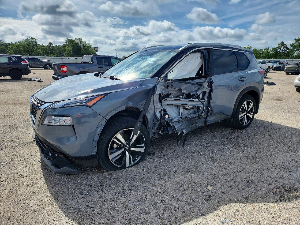 2021 NISSAN ROGUE SL
