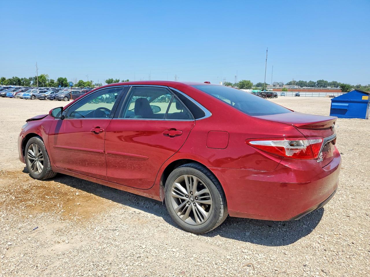 2017 TOYOTA CAMRY SE — снимка 2