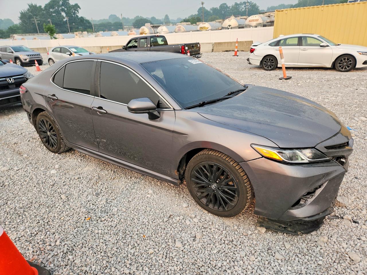 2019 TOYOTA CAMRY SE — снимка 4