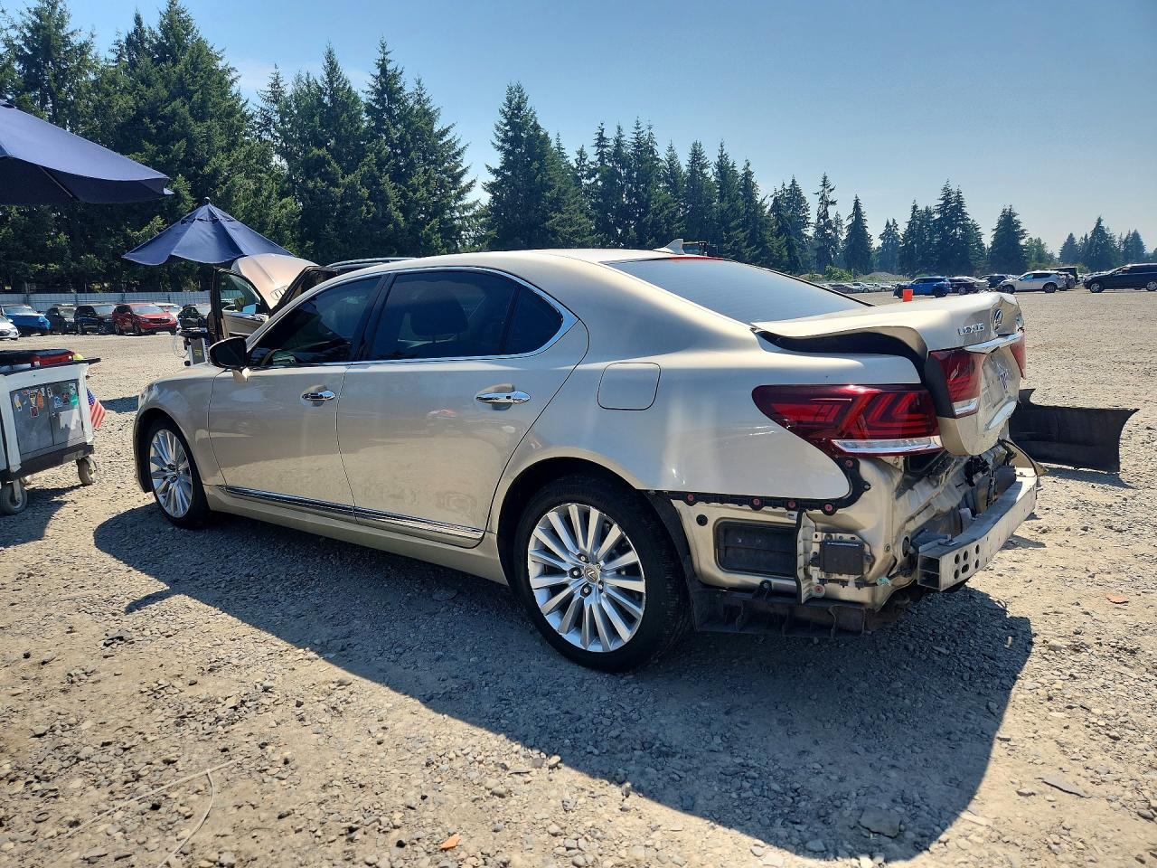 2013 LEXUS LS 460L — снимка 2