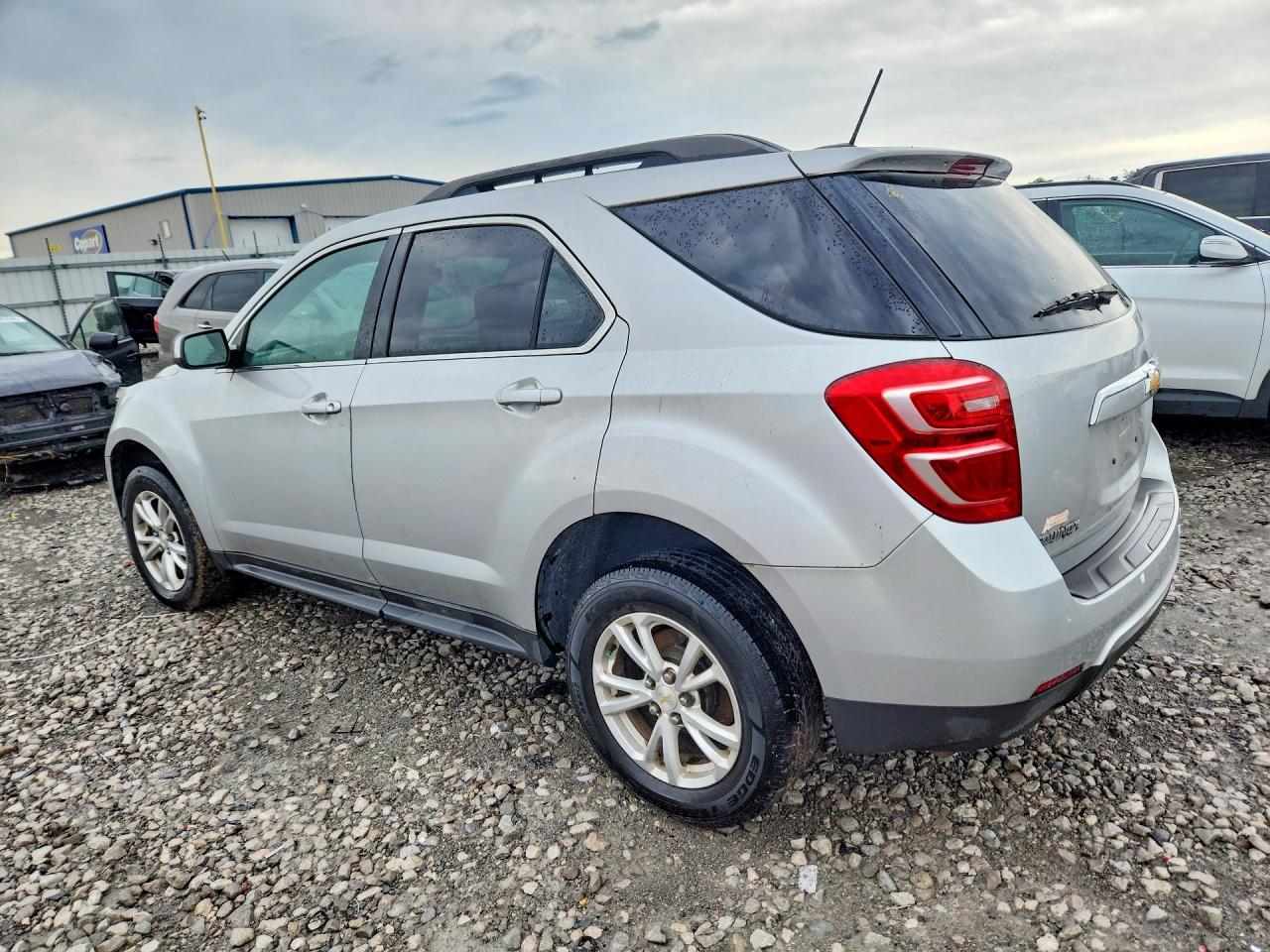 2017 CHEVROLET EQUINOX LT — снимка 2