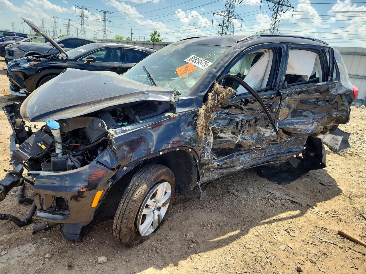 2016 VOLKSWAGEN TIGUAN S