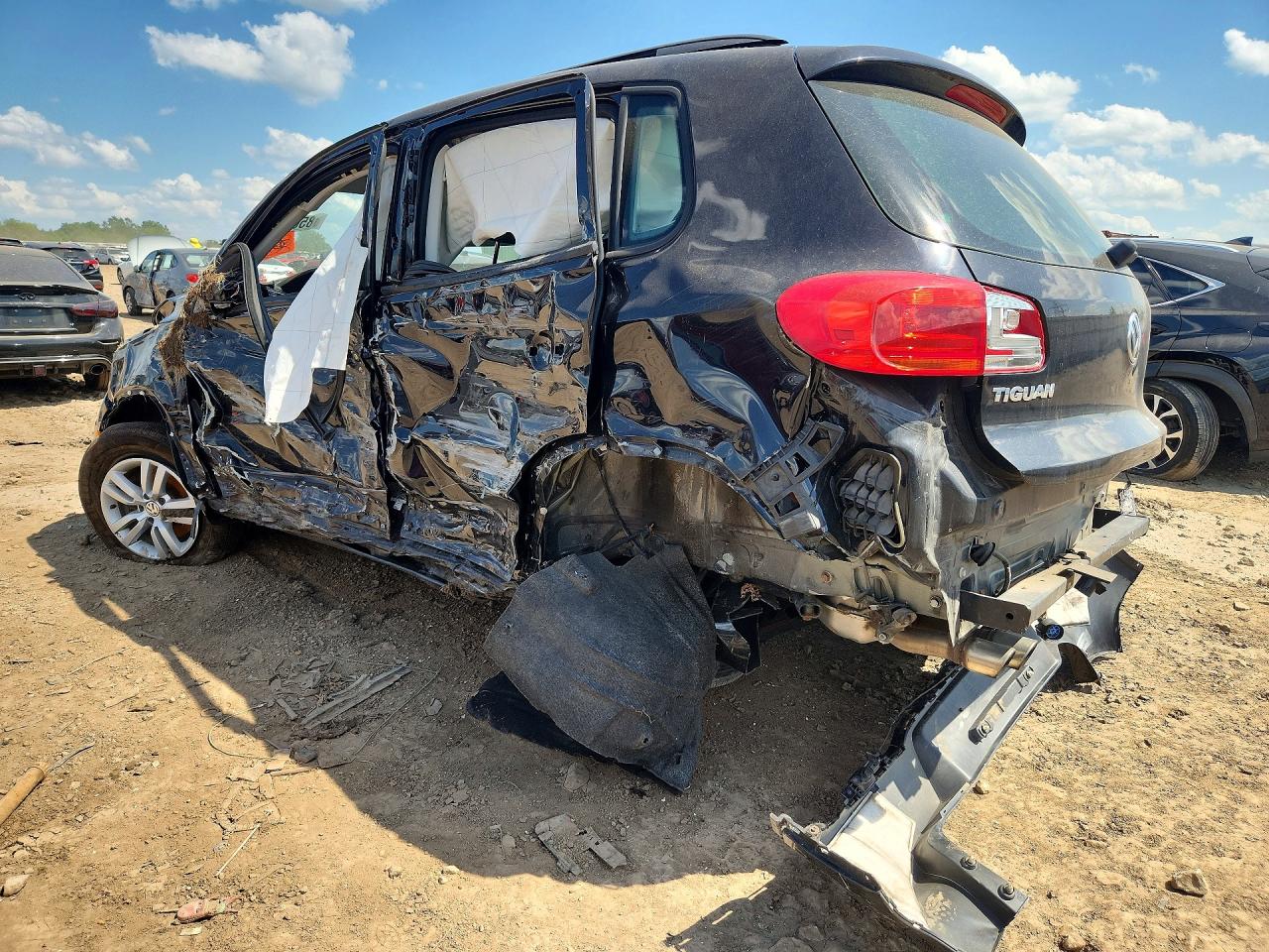 2016 VOLKSWAGEN TIGUAN S — снимка 2