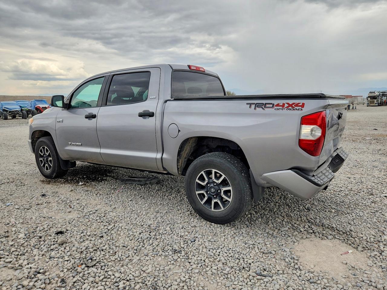 2017 TOYOTA TUNDRA SR5 — снимка 2