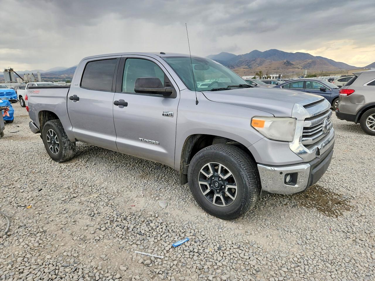 2017 TOYOTA TUNDRA SR5 — снимка 4