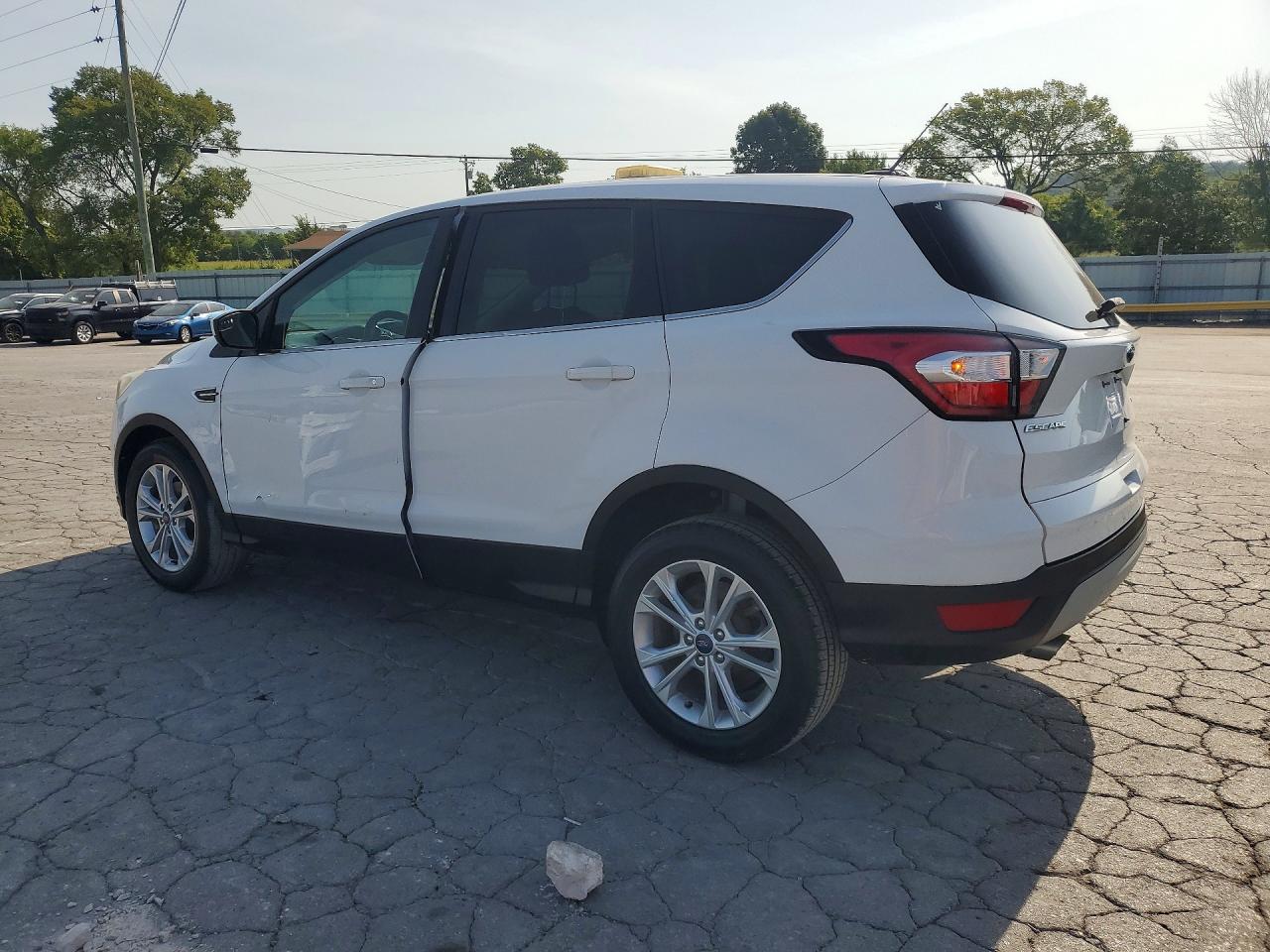 2017 FORD ESCAPE SE — снимка 2