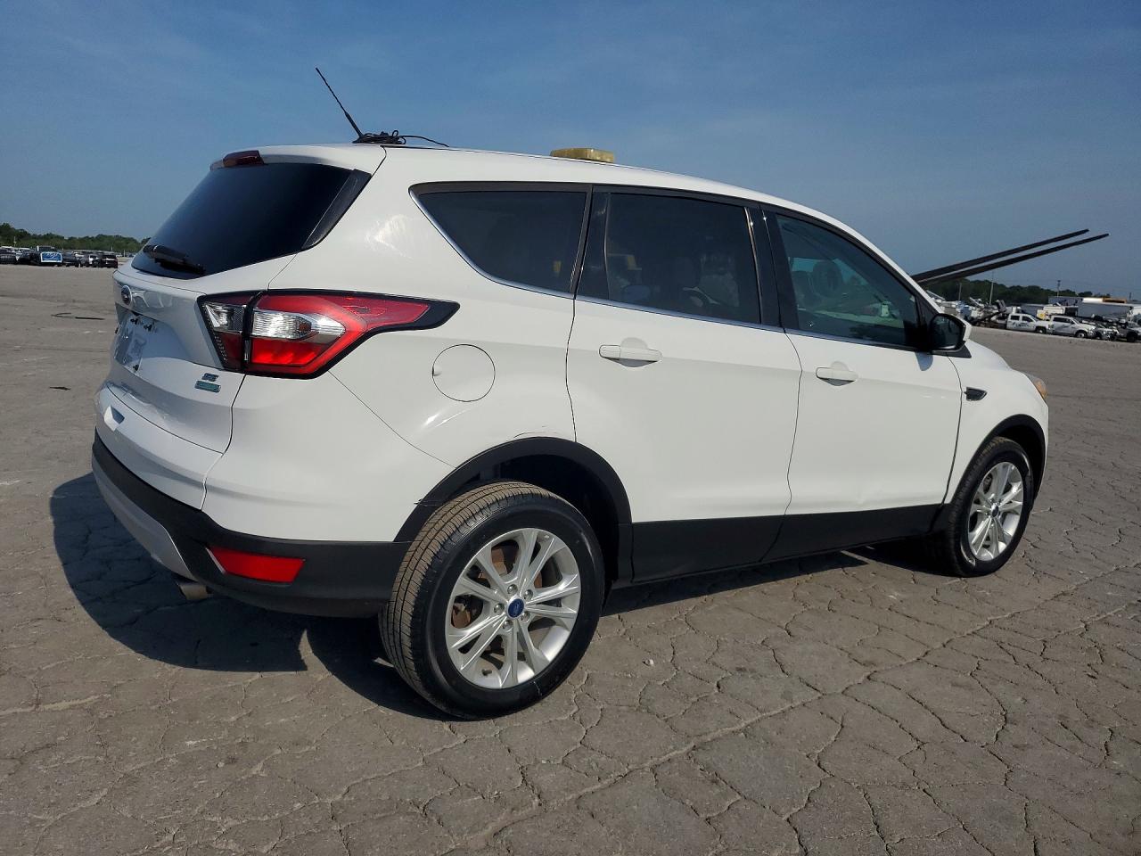 2017 FORD ESCAPE SE — снимка 3