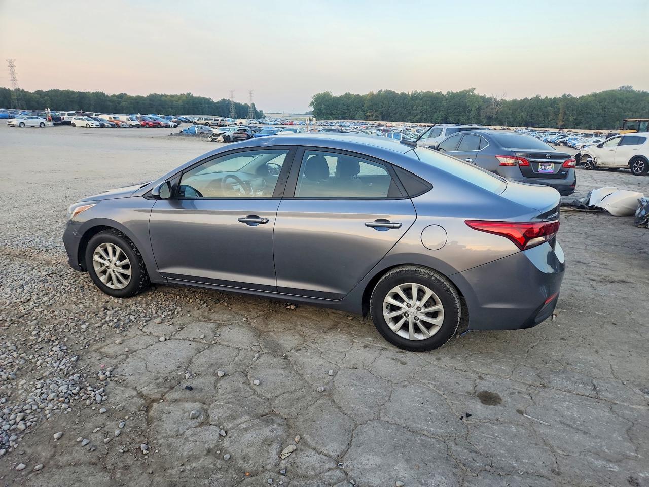 2018 HYUNDAI ACCENT SEL — снимка 2